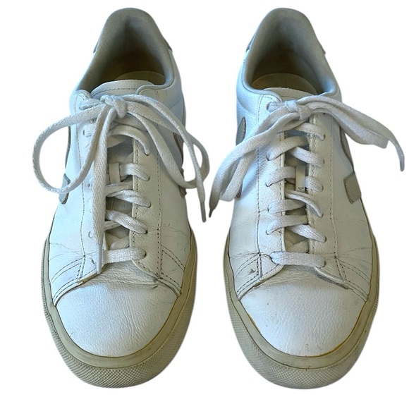 Veja Campo Sneaker in Natural Suede - Picture 4 of 8